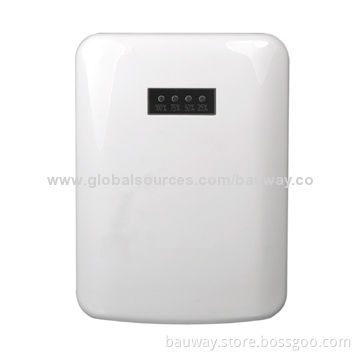 USB Battery Charger with Capacity of 8,800mAh/3.7V, ODM and OEM Orders AvailableNew